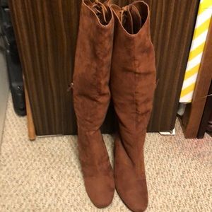 BRN Suede Boots NWOT size 8.5